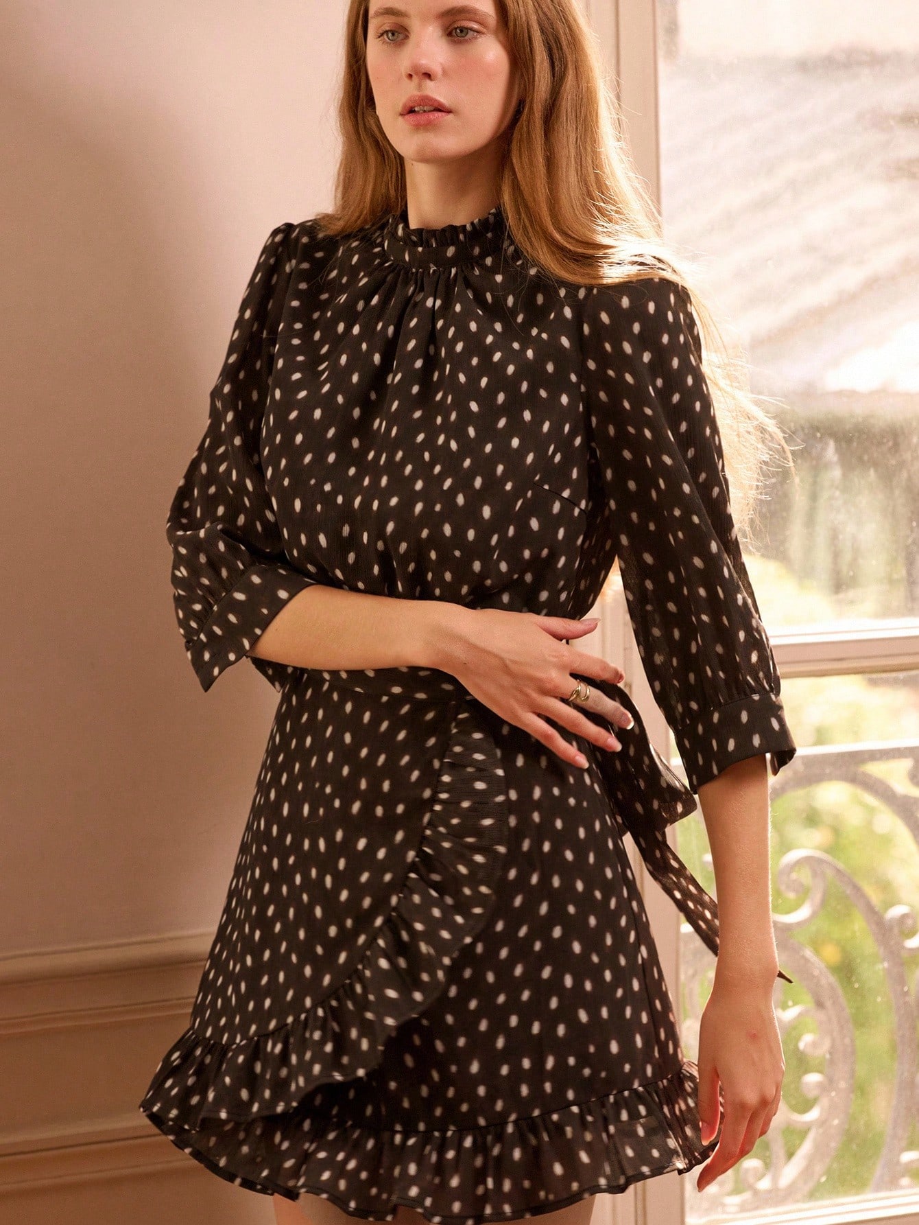 Vestido Envelope Mini Estampado Animal Franzido com Cinto, Roupas Femininas de Outono e Inverno