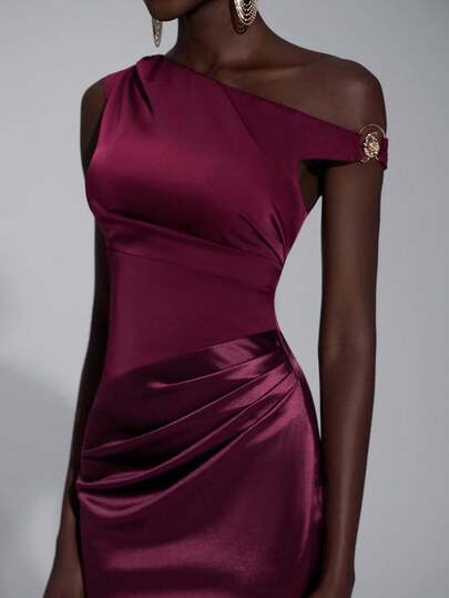 Elitara Elegant Burgundy Metallic Glitter Satin Patchwork Asymmetric Shoulder Metallic Buckle Decor Fishtail Dress, Suitable For Weddings, Formal Events, Bridesmaid Dress