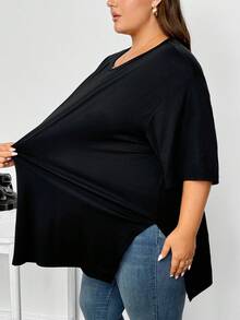 SHEIN CURVE+ 大码女装春夏时尚休闲宽松舒适基础款黑色下摆开衩短袖T恤，简约风格，外出上衣，机场通勤，欧洲春秋冬款 - 黑色 - 查看 3