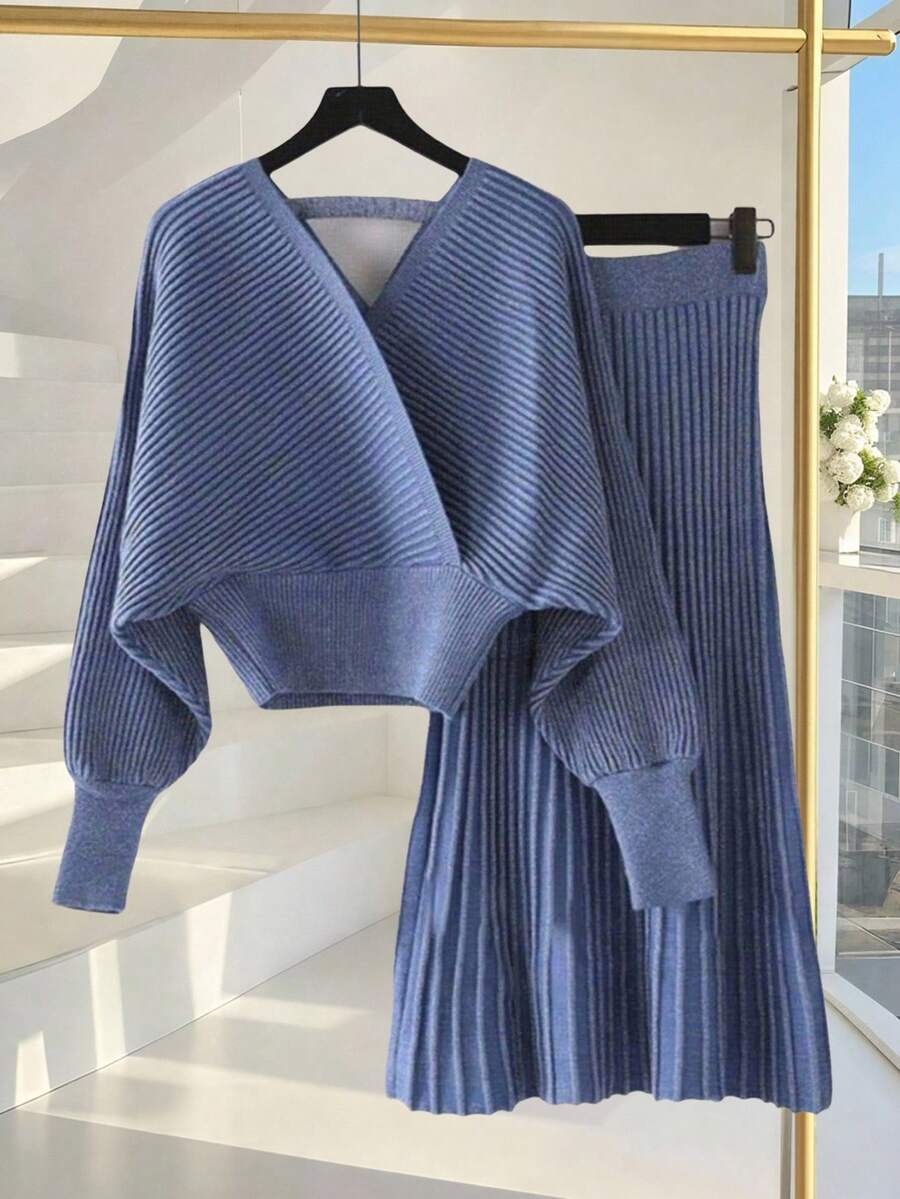 GlowEve Set nou de cardigan minimalist la modă și fustă midi plisată în linie A, asortat, stil european elegant și versatil - Albastru - Vizualizare 1