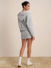Airaco 灰色休闲连帽外套和迷你裙套装 - 淺灰色 - 查看 3