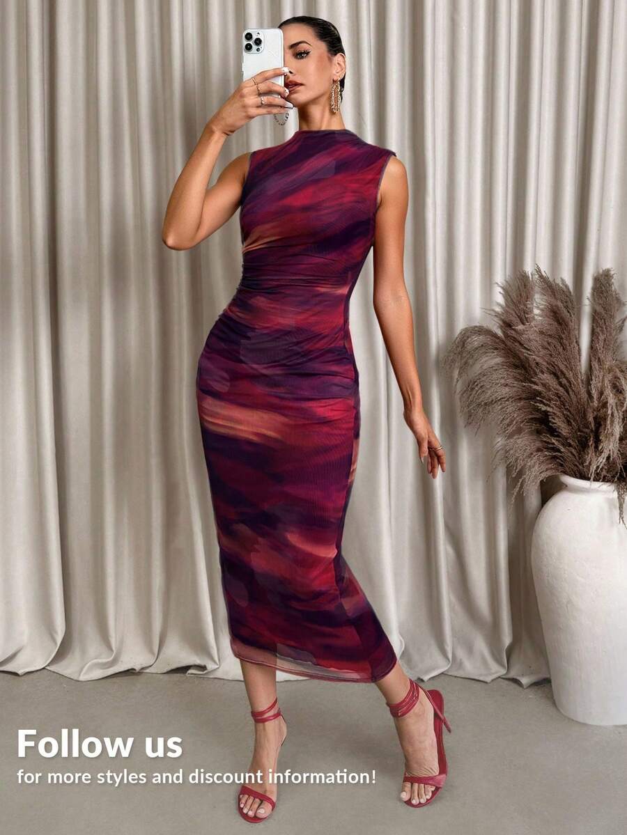 Lavishia 红色抽象印花无袖紧身中长连衣裙，适合夏季 - 紫色 - 查看 1