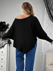 SHEIN CURVE+ Áo thun nữ dáng rộng tay cánh dơi viền bất đối xứng màu trơn vai chéo dáng rộng thường ngày cỡ lớn, quần áo mùa thu cho nữ, mùa đông, đường cong quyến rũ, Halloween/mùa thu/mùa đông - màu đen - Xem 2
