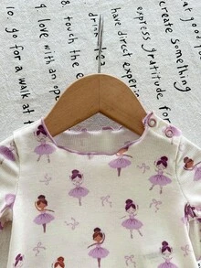 SHEIN LMoss Kids 儿童新生女婴可爱卡通图案荷叶边圆领短袖针织柔软睡衣套装 2 件 - 淡紫色 - 查看 6