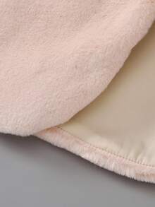 SHEIN Elladie kids 女婴秋冬新款白色蓬松保暖内衬休闲优雅外套斗篷 - 米色 - 查看 4