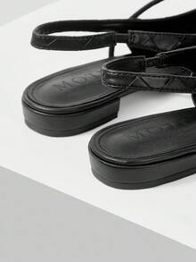 MOTF PREMIUM 女士时尚尖头平底鞋 - 黑色 - 查看 8