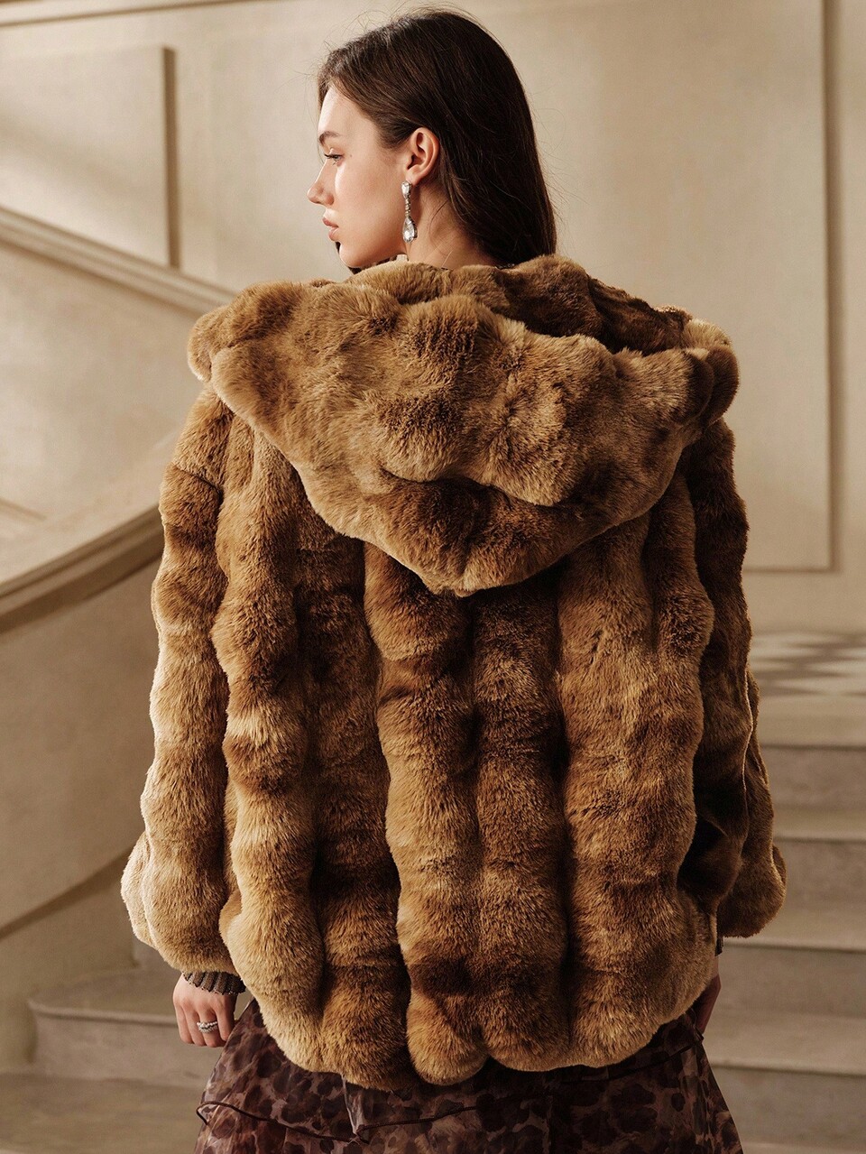 Women's Fashion Faux Fur Hooded Zip-Up Jacket