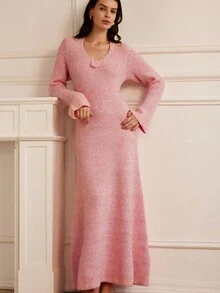 Aveloria Rosie V-Neck Knitted Dress, Fitted Waist Floral Print Dress, Women Sweater Dress - Pink - View 4