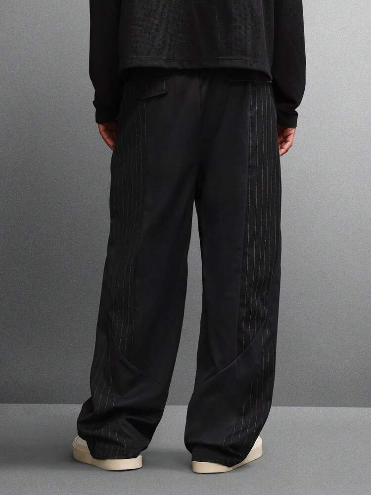 Tailored-Hose mit weitem Bein und Nadelstreifen