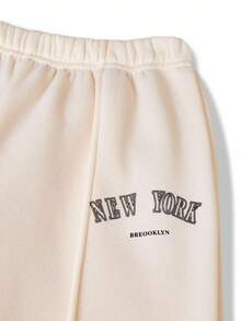 SHEIN ChillGRL Tween Girls 2pcs Set, New York Letter Graphic Mock Neck Sweatshirt And Shorts, Casual For Spring,Autumn & Winter - Apricot - View 5