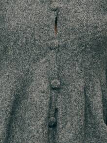 Nöista Áo khoác len dệt kim có họa tiết với phần eo peplum có cấu trúc, cổ tròn và nút áo phủ ngoài tạo nên vẻ ngoài tinh tế, thanh lịch, là món đồ mặc nhiều lớp lý tưởng cho trang phục mùa đông của phụ nữ, trang phục công sở lịch sự, phong cách Giáng sinh lễ hội và trang phục năm mới tinh tế. - Xám - Xem 6