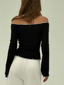 Aloruh 优雅露肩喇叭袖白色撞色修身套头长袖 T 恤 - 黑色 - 查看 3