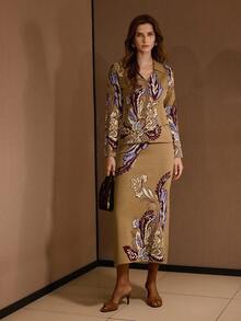 MOTF PREMIUM Conjunto de top con botones estampado total y falda ajustada tipo suéter - Caqui - Ver 6