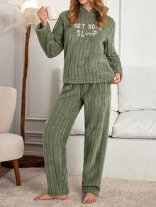 EURMUSE Conjunto de pijama de 2 piezas para mujer con detalle bordado de letras, con capucha y suave felpa para estar en casa - Verde - Ver 4