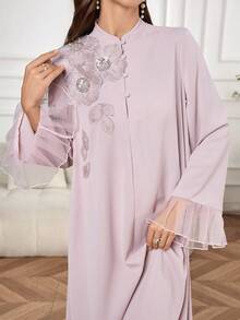 Al Najma 女式立领纯色喇叭袖时尚3D花卉装饰阿拉伯风格连衣裙 - 藕粉色 - 查看 4