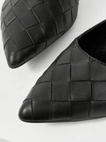 MOTF PREMIUM 女士时尚尖头平底鞋 - 黑色 - 查看 6