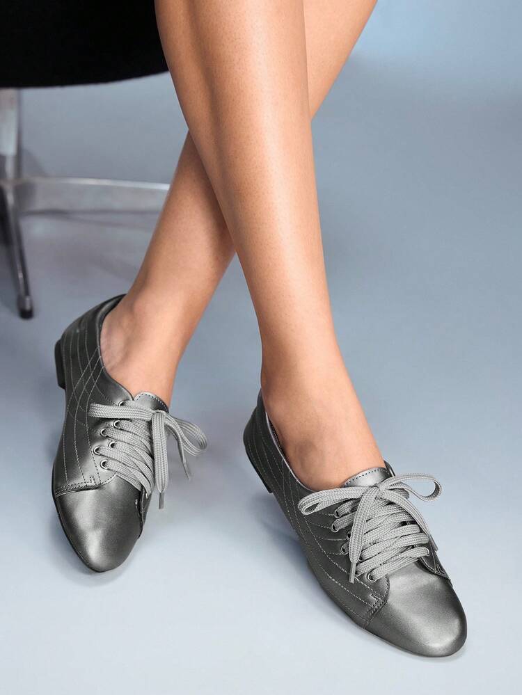 CUCCOO GRLICON Women's Round Toe Bowknot Silver Tone Versatile Ballet Flats, Comfortable Casual Shoes For Halloween, Christmas, Party, Y2K Style, Autumn Y2K