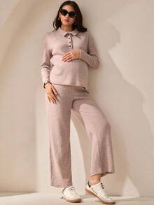MaterniWear 2件套孕妇套装：衬衫领上衣和可调节腰围裤子 - 卡其色 - 查看 4