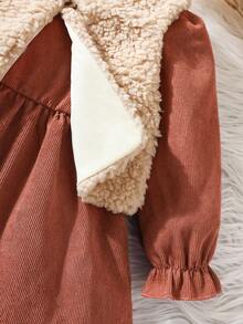 SHEIN Vintaside Kids 2 Stücke/Set Kleinkind Mädchen Landhaus Stil Flauschige Weste Jacke + Cord Puffärmel Kleid, süßer Lässig Alltags Outfit, dick & warm, minimalistisches elegantes Design, Herbst/Winter - Orange - Übersicht 3