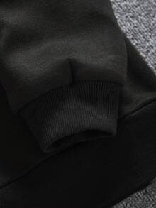 RueChic Felpa con cappuccio casual e alla moda da uomo, con stampa di cartoni animati e slogan, spalle cadenti, vestibilità ampia