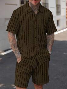 Manfinity CasualCool 男士纹理竖条纹短裤和衬衫套装 - 咖啡棕 - 查看 4