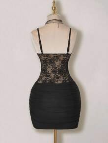 SHEIN ICON Váy ôm sát cơ thể xếp nếp cổ chữ V sâu, chắp vá ren dành cho nữ, gợi cảm - màu đen - Xem 2
