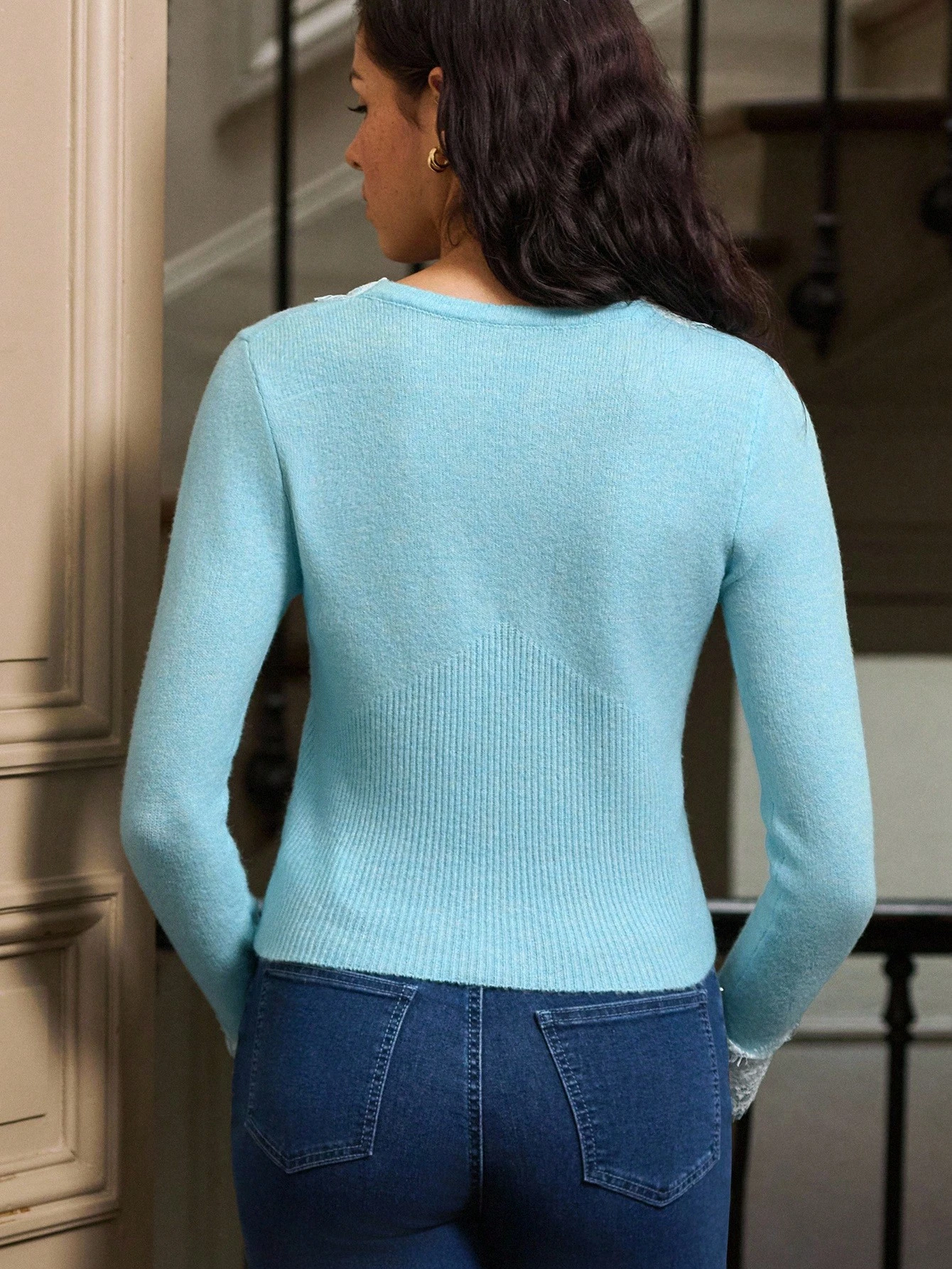 Cardigã Ajustado Estilo Vintage com Barra de Renda de Cílios e Abertura Frontal com Botão de Cristal, Roupas Femininas de Outono e Inverno