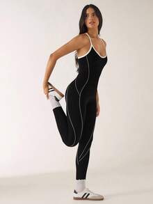 SHEIN BAE 黑色 & 白色露背吊带无缝运动连体裤 - 黑與白 - 查看 2