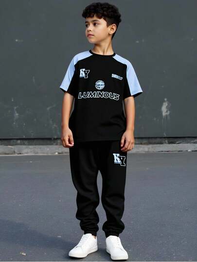 SHEIN 2件套青少年男童撞色休闲运动字母图案短袖T恤和慢跑裤套装