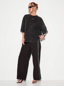 复古水洗宽松T恤，KIZN印花，适合女性秋季街头风格 - 彩色 - 查看 4