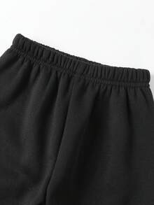 SHEIN GraphicGems 2pcs/Set Young Boy Fashion Spider Print Hooded Fleece Sweatshirt & Fleece Sweatpants Set, Suitable For Outings In Autumn/Winter, Halloween Spider Print Sweatshirt Set With Red Sweatshirt And Black Sweatpants Fall - Multicolor - View 6