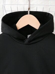 2件套男童“SLAY”标语英文字母印花休闲连帽卫衣和裤子套装，黑色，适合上学、秋冬季穿着，童装街头风男童运动套装，时尚男童服装 - 黑色 - 查看 6