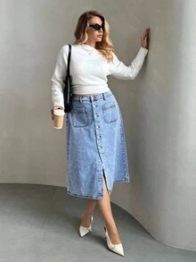 SHEIN Privé 大码女式单排扣双口袋休闲牛仔裙 - 淺色水洗藍 - 查看 2
