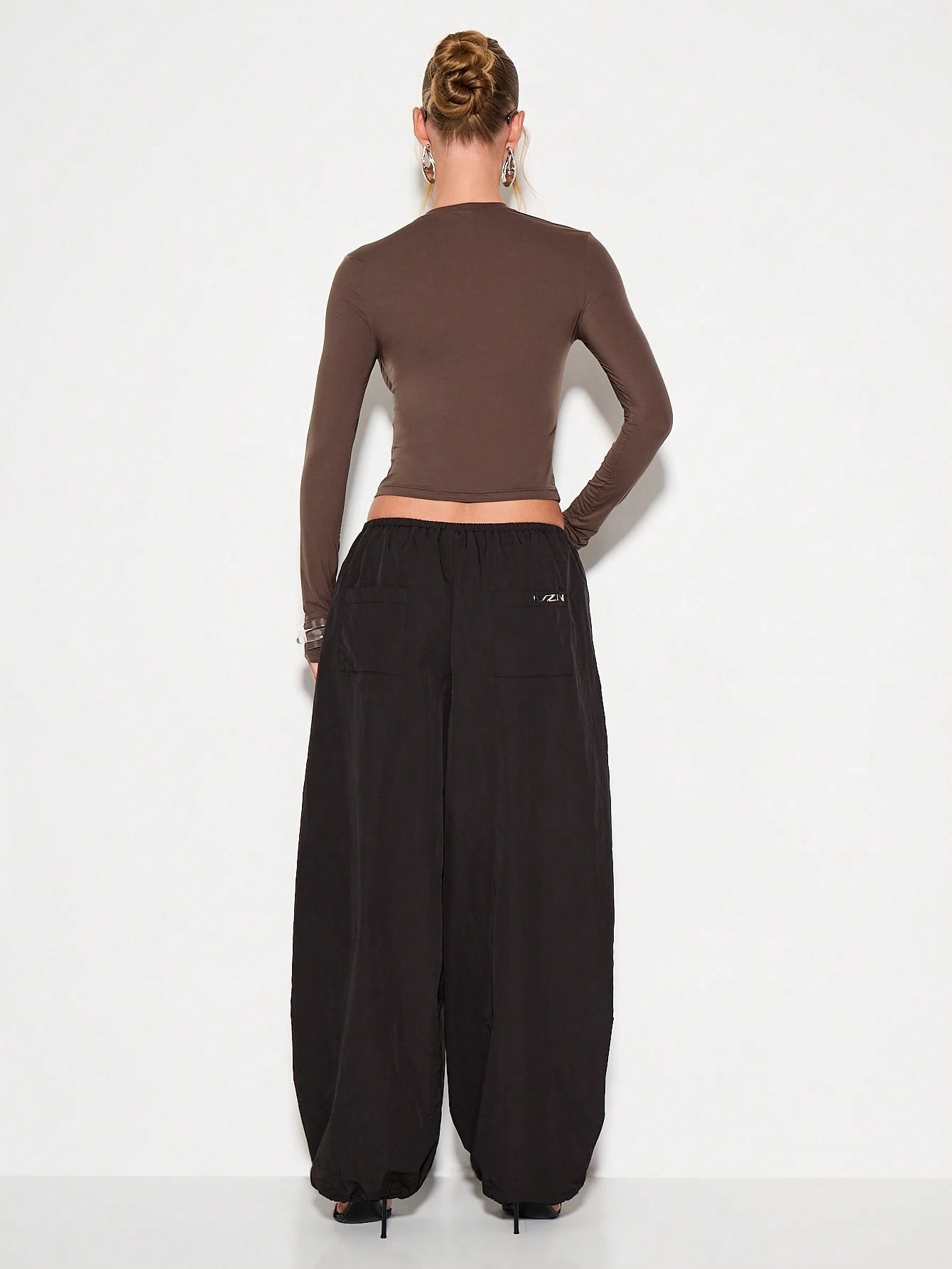 KIZN Pantalones anchos holgados tipo paracaídas con cordón ajustable