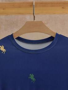 Manfinity NXTstreet Herren lässiges, locker geschnittenes T-Shirt mit Pferde Muster und Rundhalsausschnitt - Verschiedenfarbig - Übersicht 3