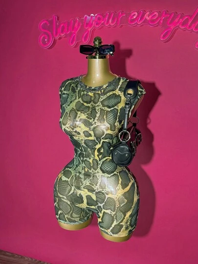 Slaydiva 2025 Summer New Arrival, Suitable For Birthday Party, Back To School, Campus Style, Daily Wear, Casual, Vacation, Cruise Travel, Beach, Sunbathing, Viral Hits, Streetwear, Sexy Club, Sleeveless Round Neck, Sexy Open Back, Tight Shorts, Snake Skin Print, Summer Tight Jumpsuit, Women Jumpsuit
