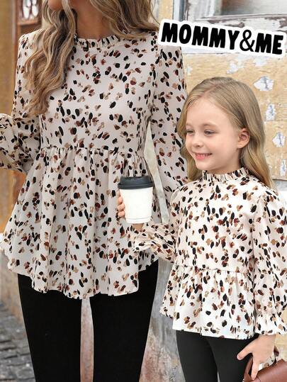 SHEIN Kleine Mädchen Bluse mit Rüschen und Frenchy Ditsy Blume Muster, geeignet für Herbst/Winter, Outdoor-Aktivitäten, braun, Landhaus-Stil, passend für Mutter-Tochter und Schwester-Looks, Schulanfang.