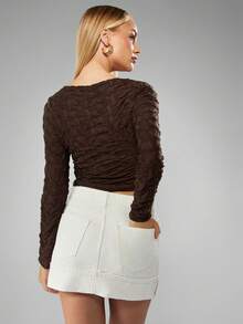 MISSGUIDED Textured Long Sleeve Crop Top Ruched Stretch Fabric Casual Pullover Fall Winter Layering Essential - Coffee Brown - View 2