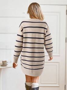 SHEIN LUNE 2件套女士黑白条纹套头毛衣裙 - 杏色 - 查看 2