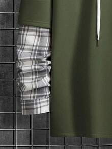 Manfinity Homme Loose Men Plaid Patched Pocket Drop Shoulder Drawstring 2-In-1 Hoodie - Army Green - View 4