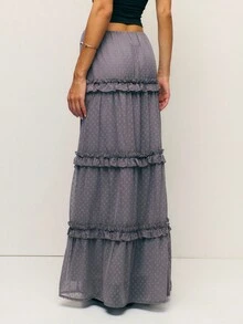 Nöista 灰色长裙展示了柔软的圆点面料和飘逸的分层褶边 - 非常适合秋季女性校园风格。 - 灰色 - 查看 2