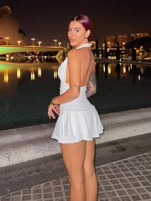 Bearsaez Bộ đồ liền thân bó sát có viền xếp nếp cổ yếm cạp cao co giãn cho nữ - trắng - Xem 5