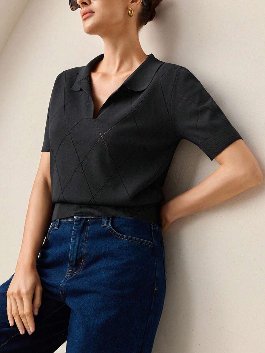 BizChic 春夏新款黑色 Polo 领菱形针织短袖套头毛衣，女士时尚优雅，适合都市通勤、日常百搭，充满浪漫的 90 年代复古风情。适用于圣诞节、新年、情人节、派对、海滩、毕业典礼、时尚、节日、假日、婚礼宾客、女主人、约会、音乐会、早午餐、机场等场合。 - 黑色 - 查看 1