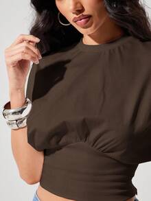 Denimoi Fitted Waist Crew Neck Short Sleeve Tee