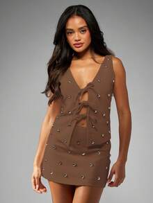 MISSGUIDED 铆钉迷你裙，前领结细节，周末派对俱乐部夜场时尚高腰及膝金属点缀，个性单品，秋冬系列