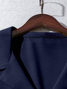 Franclia 大码女式纯色翻领短袖纽扣休闲宽松通勤优雅衬衫 - 寶藍色 - 查看 3