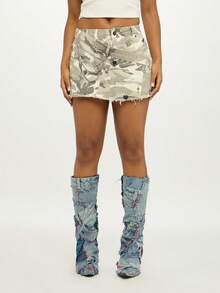 SUMWON WOMEN 解构迷你裙复古做旧吊饰链条装饰节日 Y2K 朋克哥特式垃圾摇滚原始下摆磨损边缘牛仔迷你裙搭配星心吊饰 - 灰色 - 查看 5