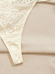 Charlaine 法式性感镂空蕾丝诱惑透明低腰丁字裤 - 杏色 - 查看 5