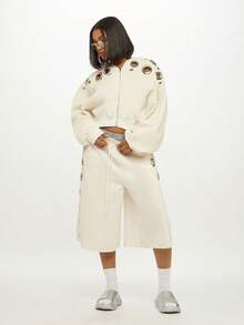 SUMWON WOMEN 带抽绳的孔眼拉链连帽衫，适合冬季休闲穿着 - 白色 - 查看 3