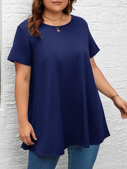 SHEIN CURVE+ Camiseta de manga corta de cuello redondo de unicolor casual para mujer talla grande